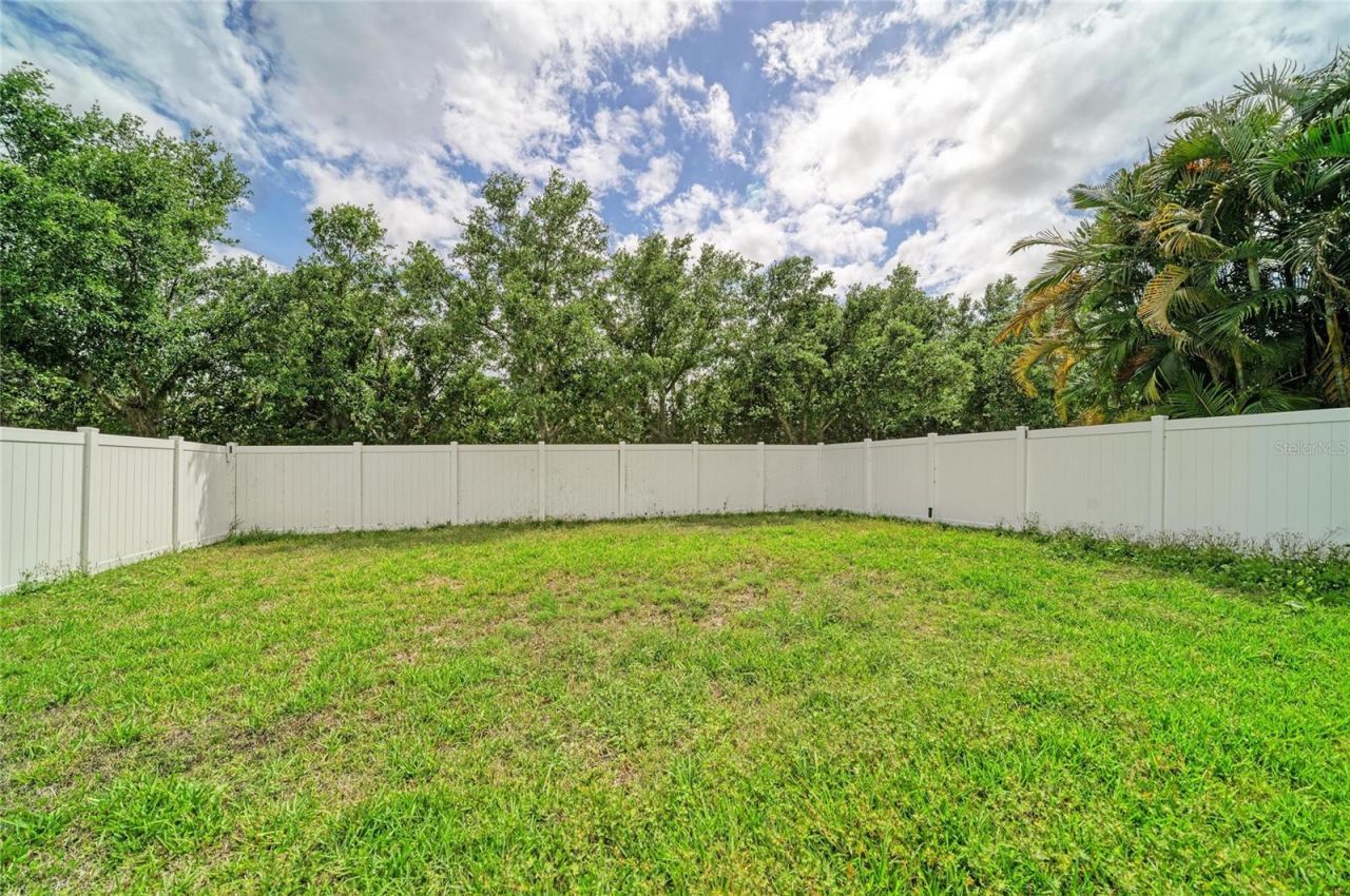 4650 Woodbrook Drive, Sarasota, FL 34243 Photo