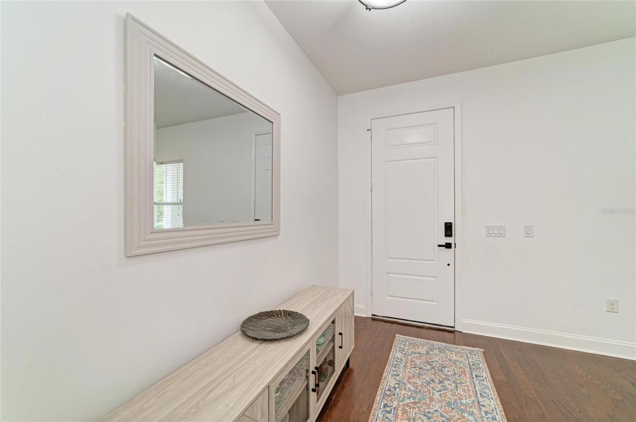 4650 Woodbrook Drive, Sarasota, FL 34243 Photo