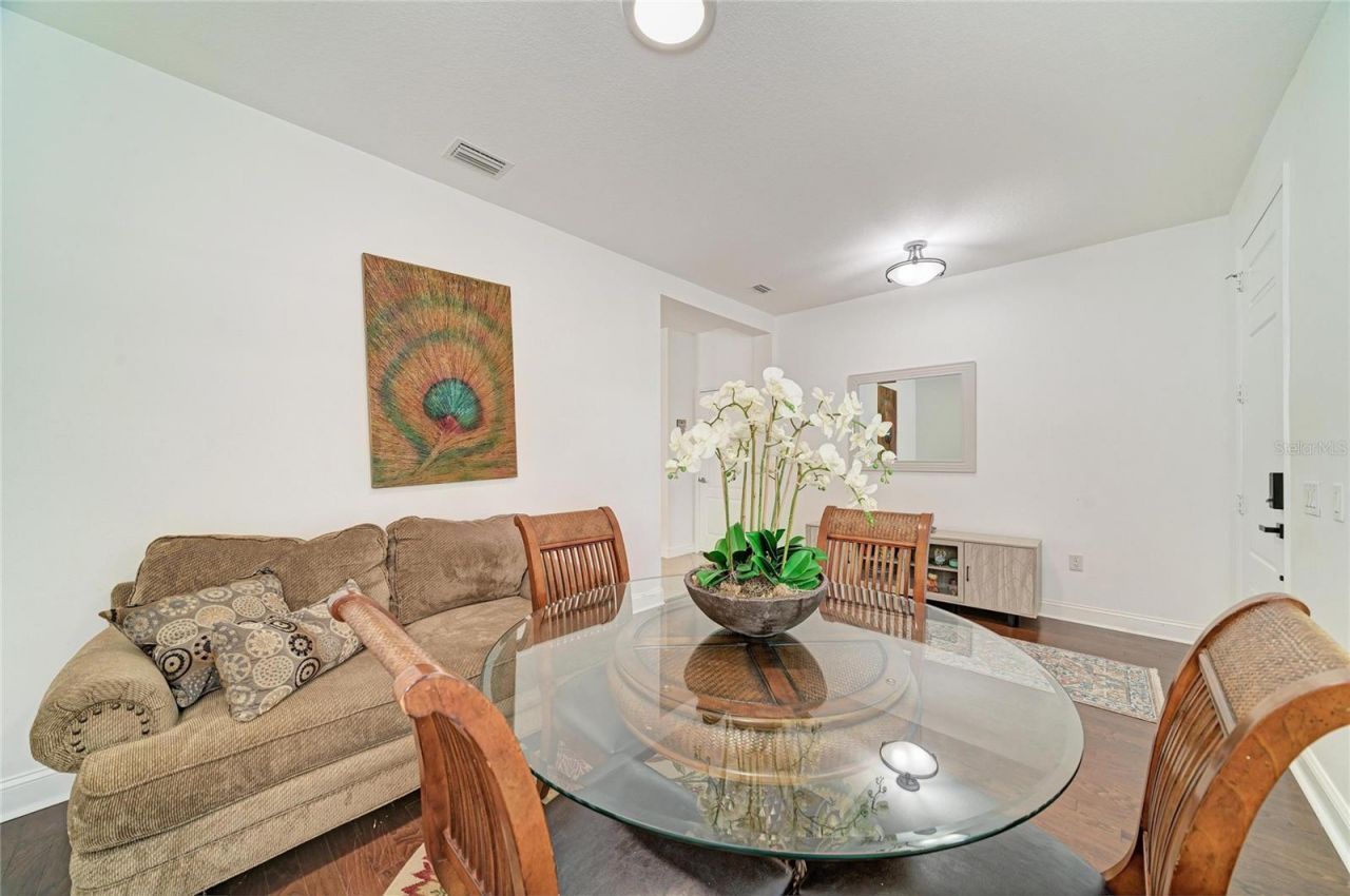 4650 Woodbrook Drive, Sarasota, FL 34243 Photo