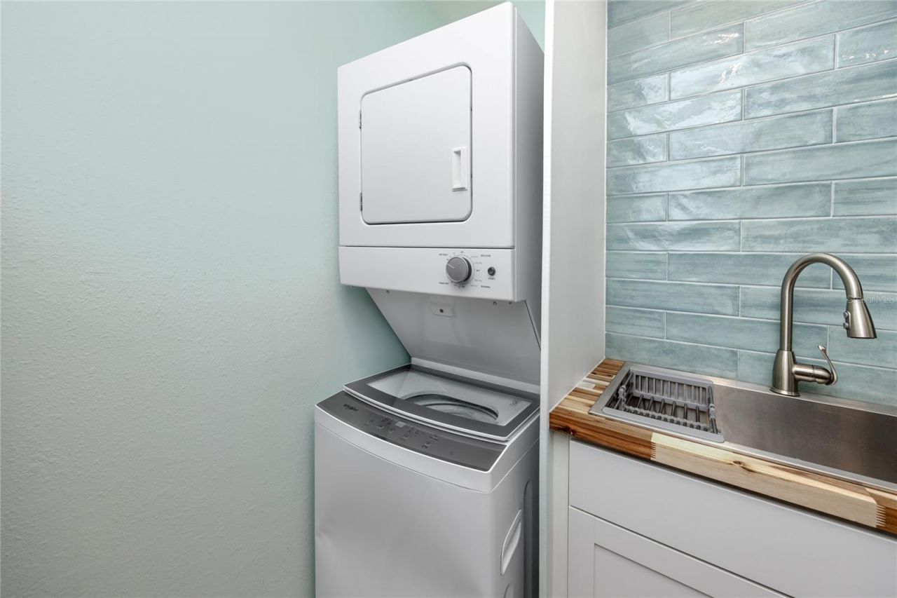 159 Medallion Boulevard , Unit H, Madeira Beach, FL 33708 Photo