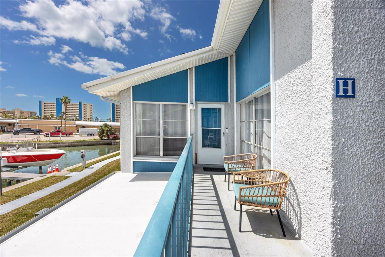 159 Medallion Boulevard , Unit H, Madeira Beach, FL 33708 Photo