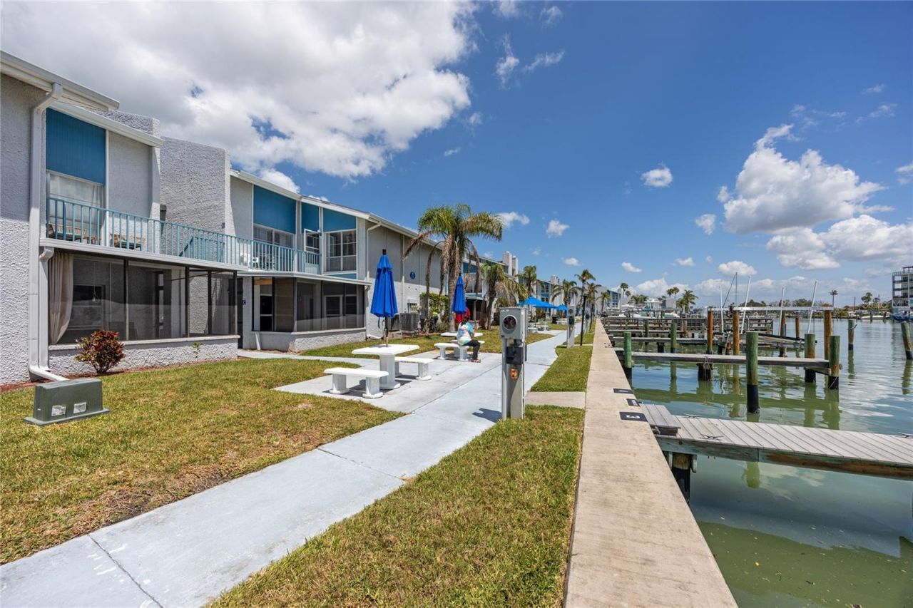 159 Medallion Boulevard , Unit H, Madeira Beach, FL 33708 Photo