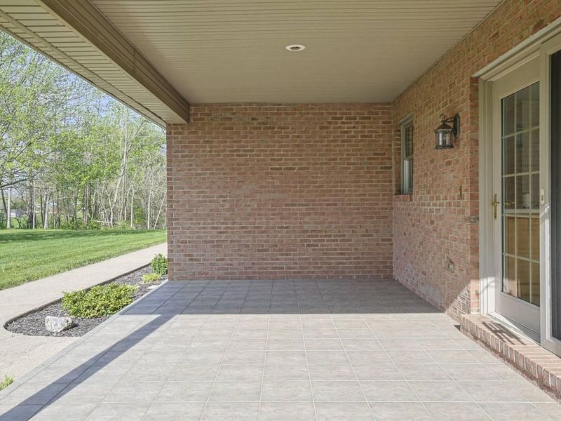 9164 Evergreen Drive, Florence, KY 41042 Photo 4