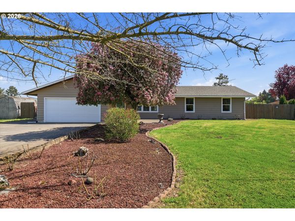 1270 NE BLOSSOM DR, McMinnville, OR 97128