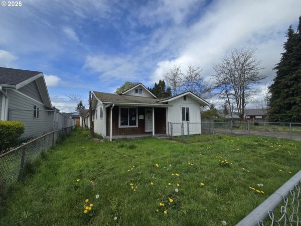 159 16TH AVE, Longview, WA 98632