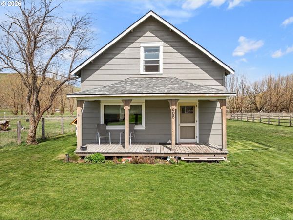 205 RIVERSIDE AVE, Wallowa, OR 97885