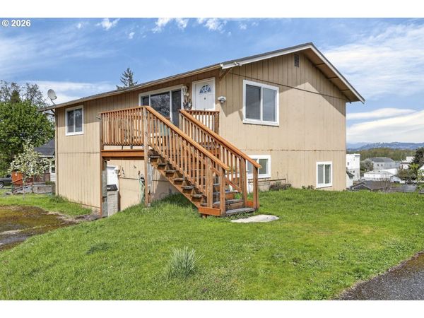 260 S 5TH ST, St. Helens, OR 97051