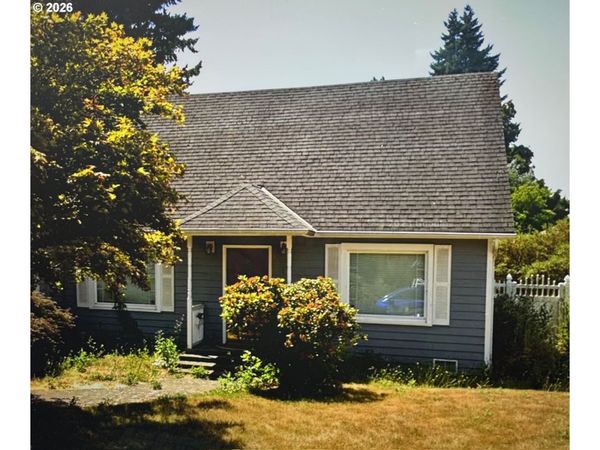 930 SE VINE ST, McMinnville, OR 97128