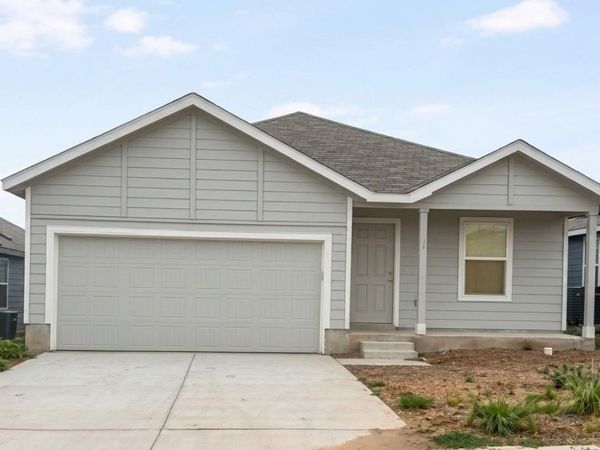 136 Speckled Belly BND, Uhland, TX 78640