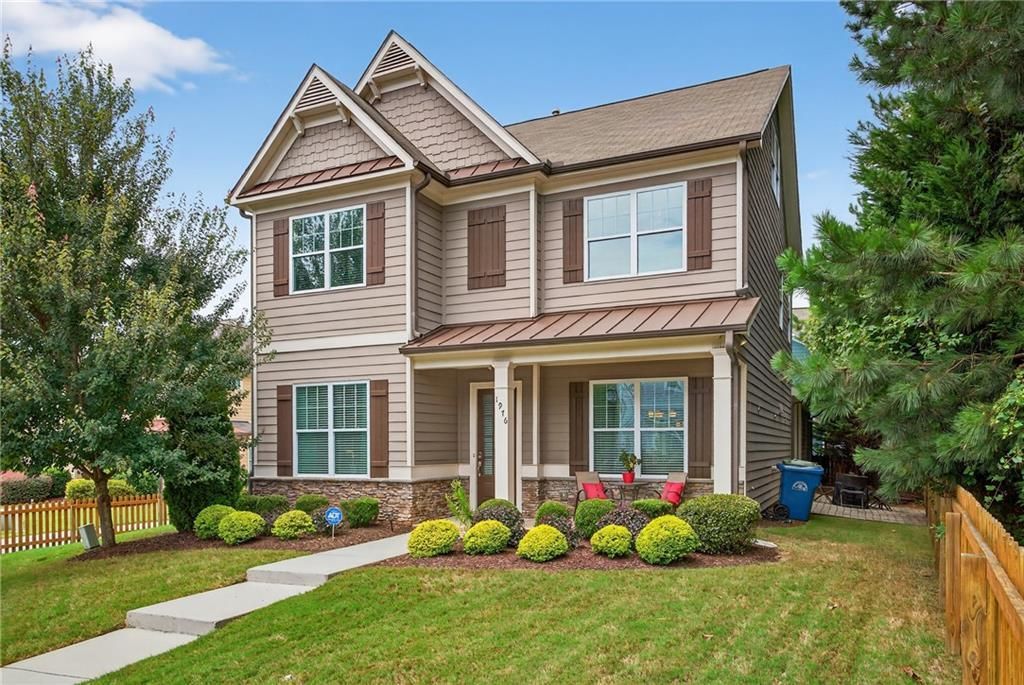 1976 Boyd Trace Lane, Atlanta, GA 30318 Main Photo
