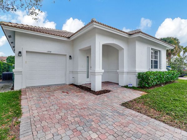 1898 Capeside Circle, Wellington, FL 33414