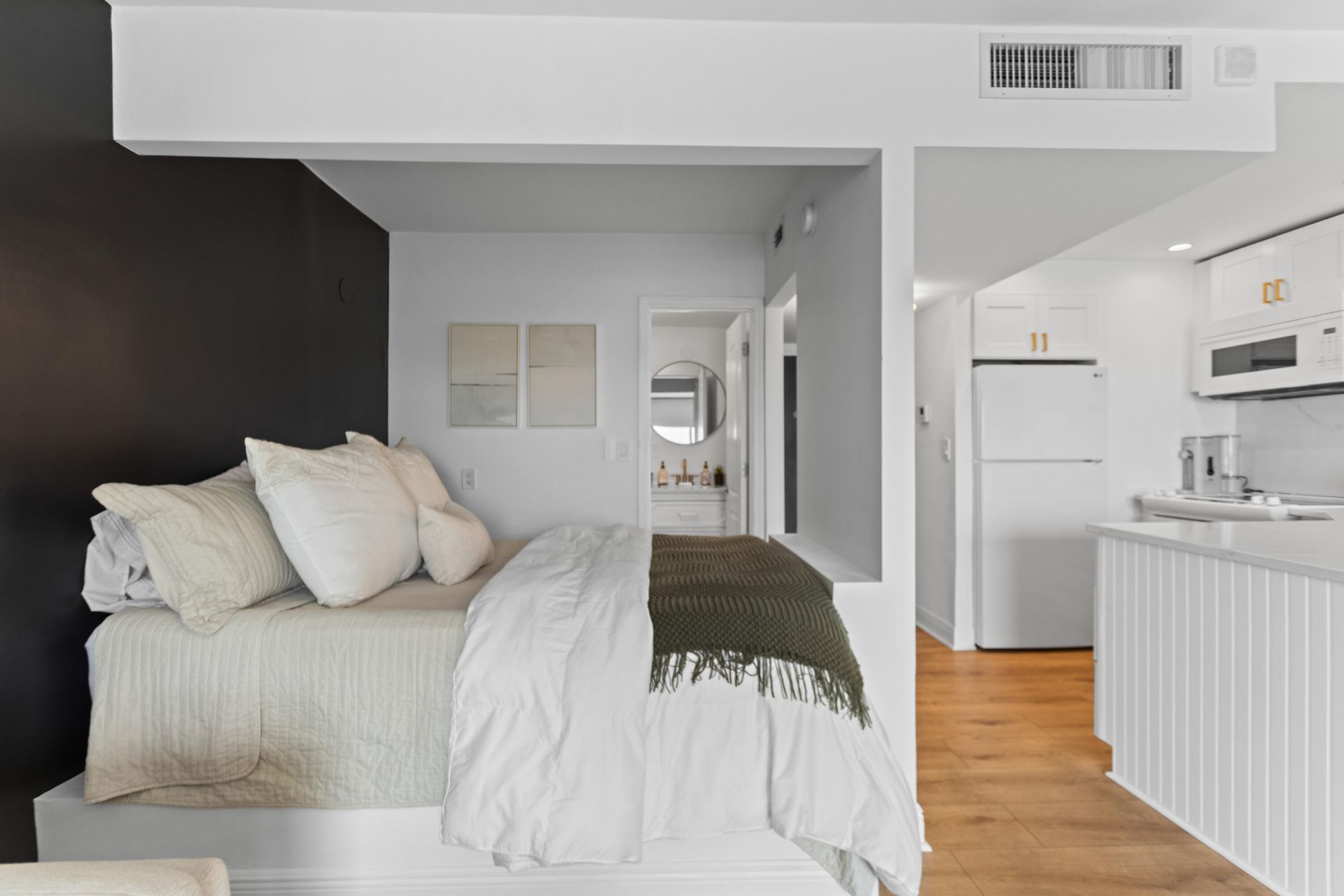 2900 NE 30 Street, Unit C5, Fort Lauderdale, FL 33306 Photo