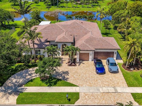 4377 SW 140th Avenue, Davie, FL 33330