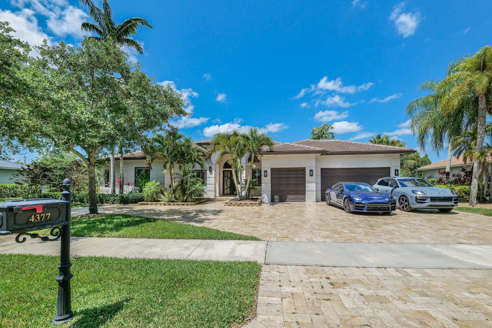 4377 SW 140th Avenue, Davie, FL 33330 Photo