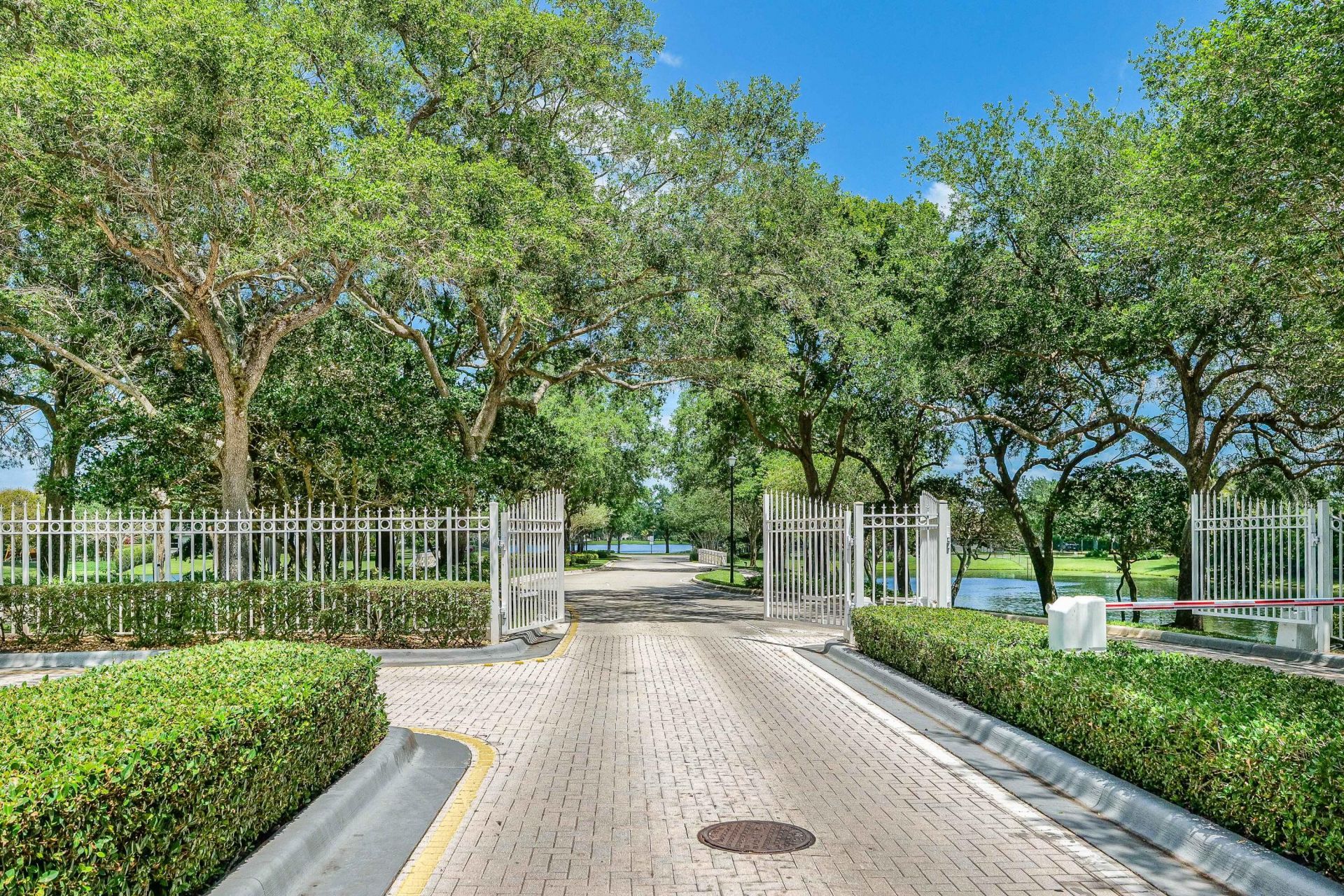 4377 SW 140th Avenue, Davie, FL 33330 Photo