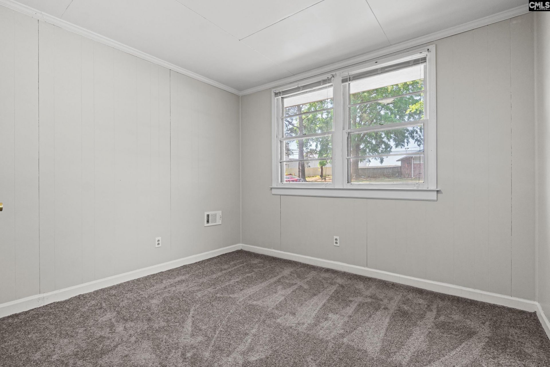 1153 Bakersfield Road  Photo 13