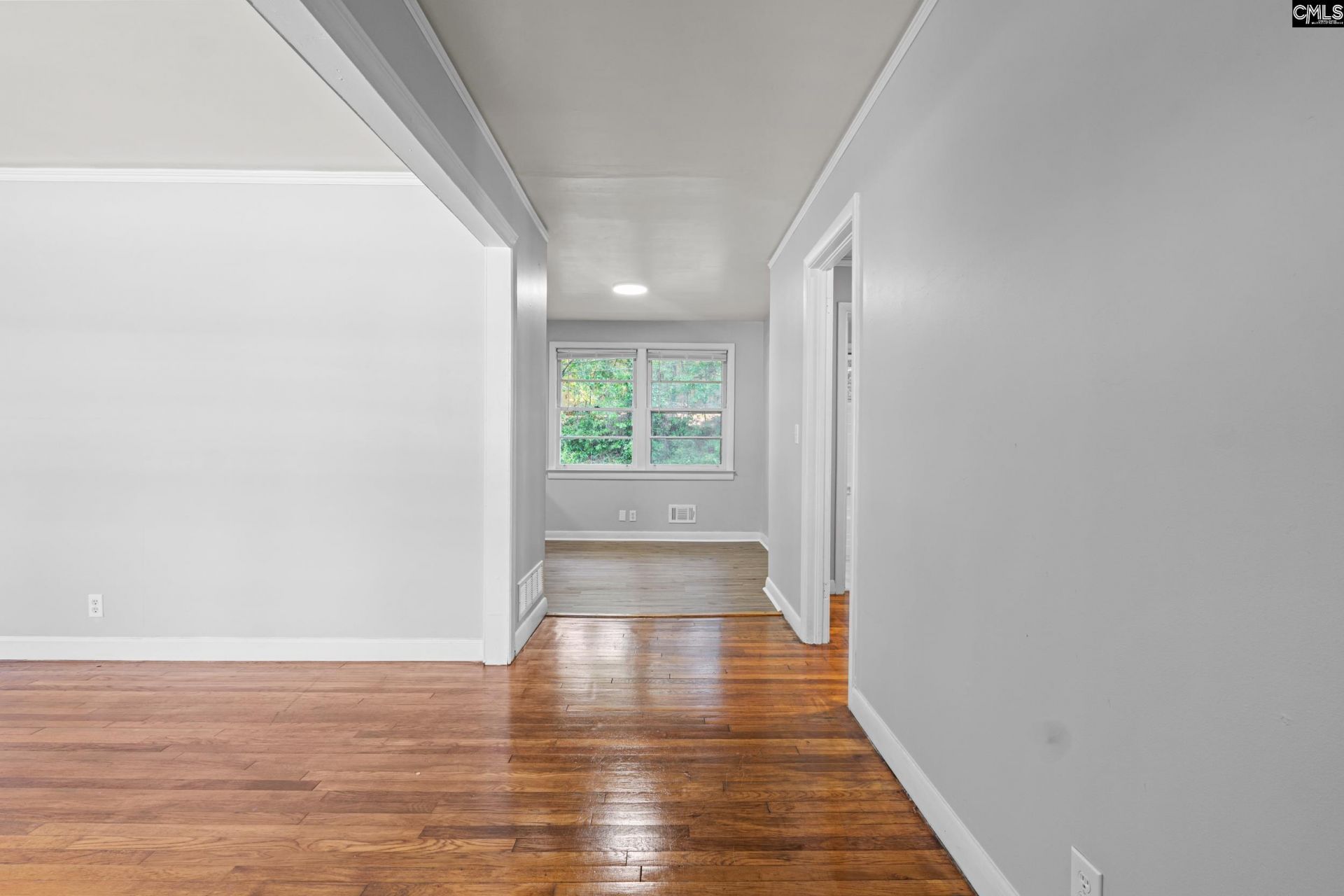 1153 Bakersfield Road  Photo 4