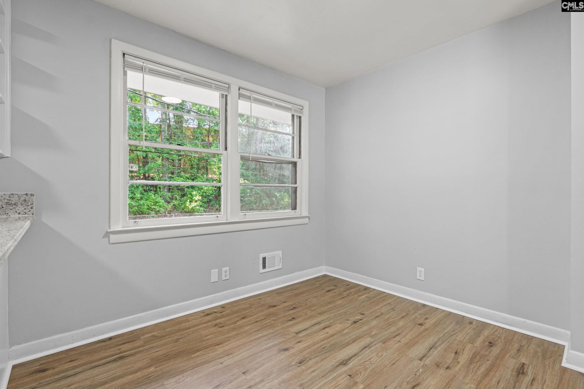 1153 Bakersfield Road Photo 7