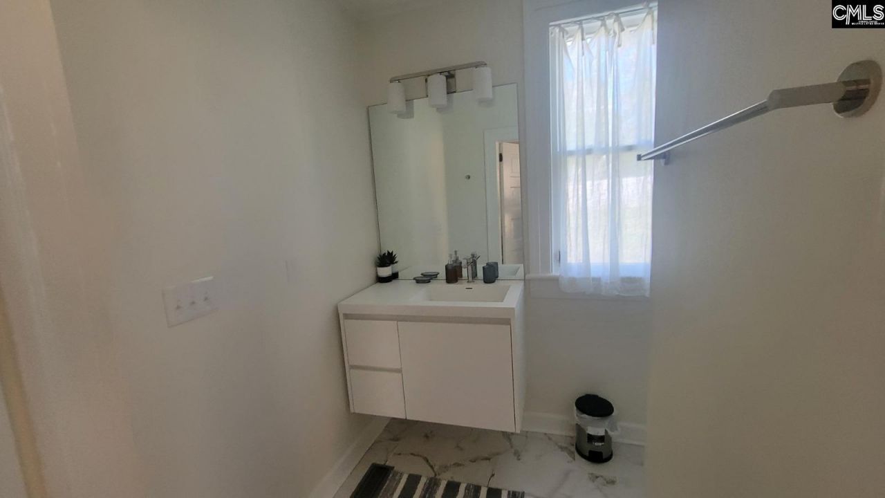 1005 Duke Avenue  Photo 7