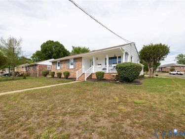 712 Keswick Road, Colonial Heights, VA 23834