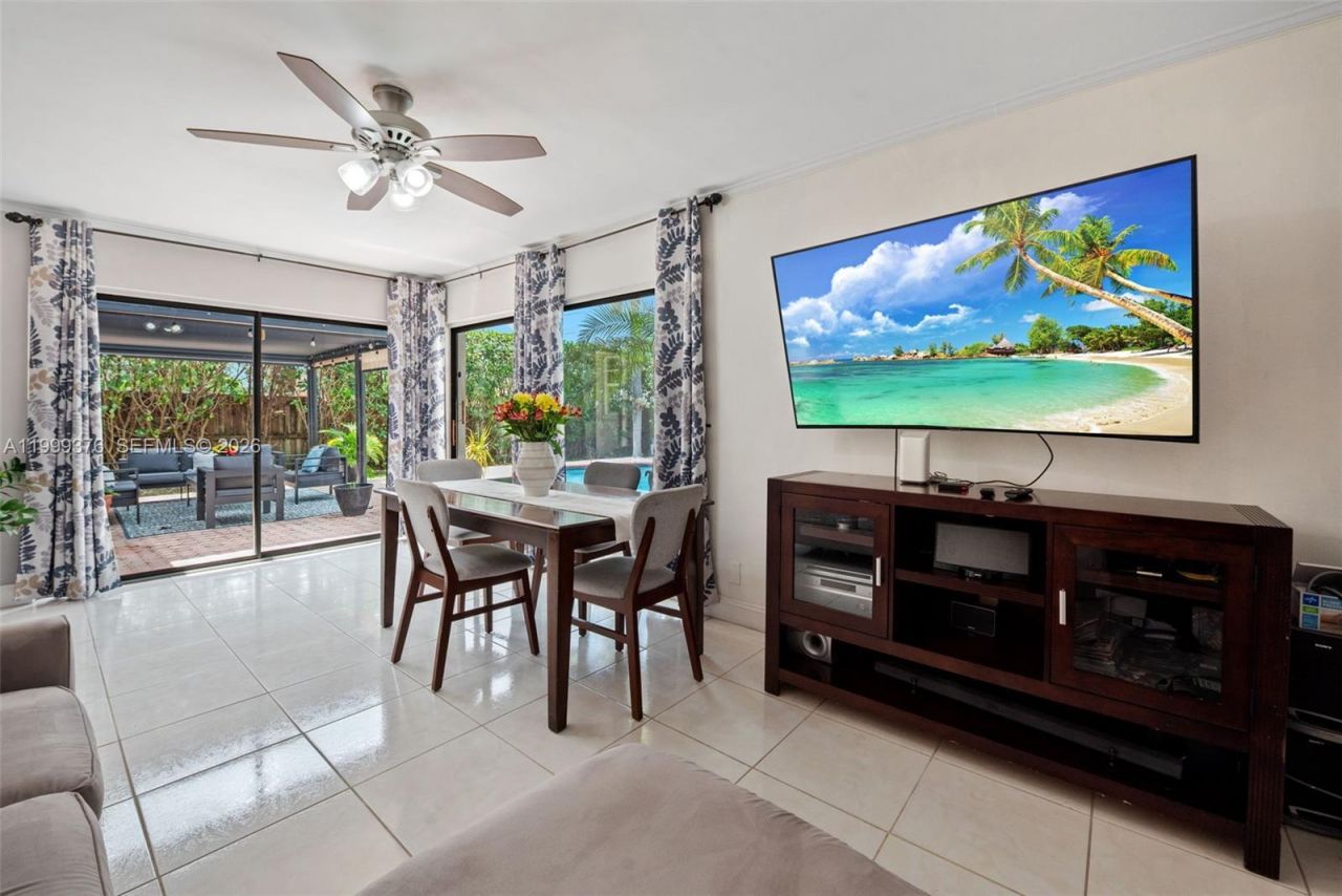 911 SW 51st Ave, Plantation, FL 33317 Photo