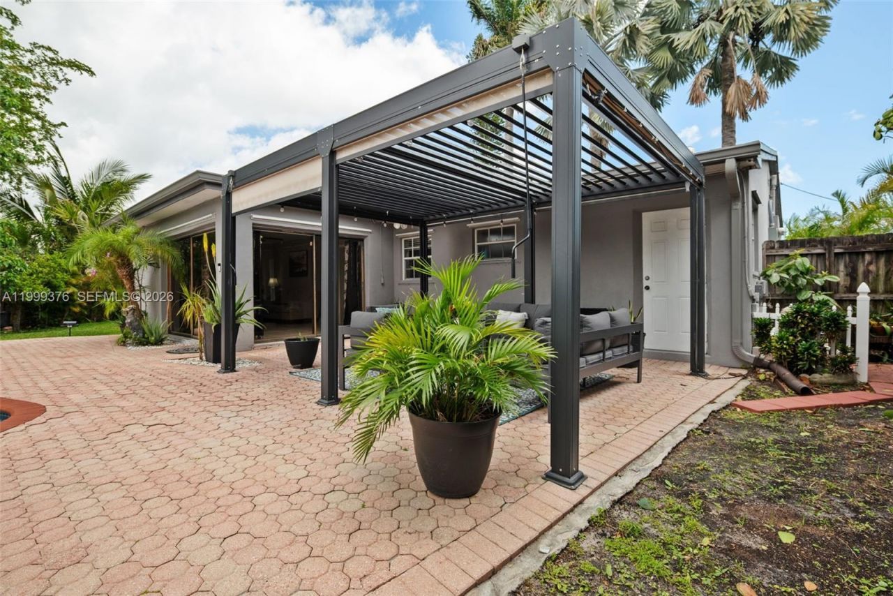 911 SW 51st Ave, Plantation, FL 33317 Photo