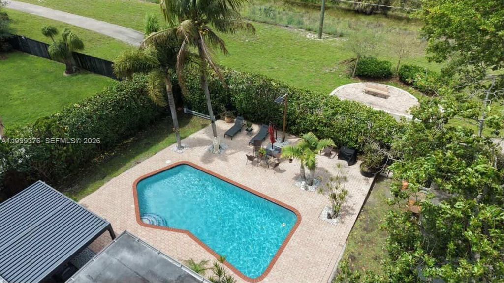 911 SW 51st Ave, Plantation, FL 33317 Photo