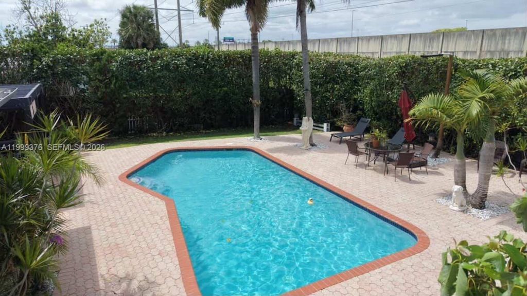 911 SW 51st Ave, Plantation, FL 33317 Photo