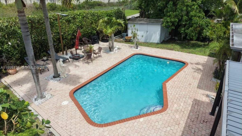 911 SW 51st Ave, Plantation, FL 33317 Photo
