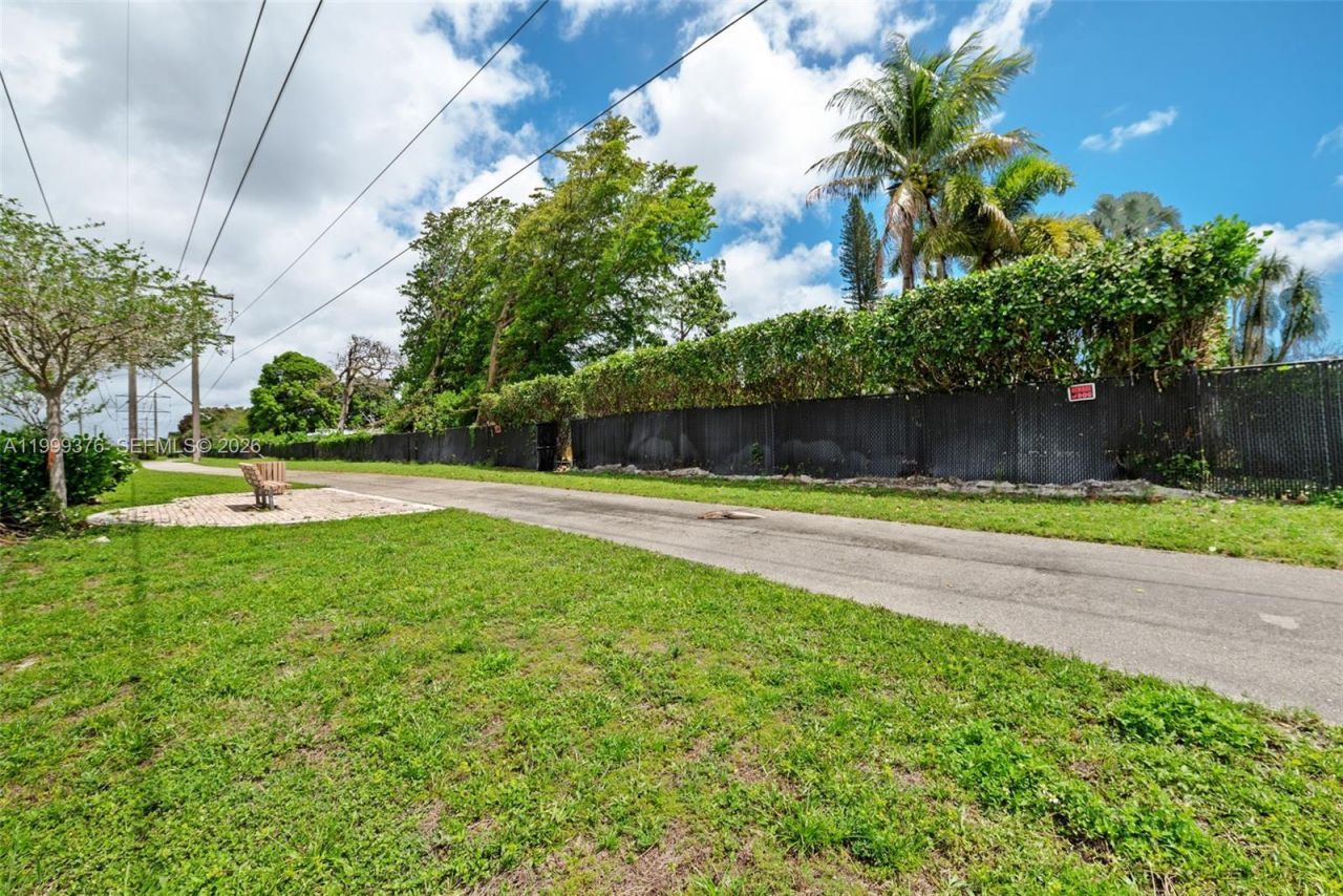 911 SW 51st Ave, Plantation, FL 33317 Photo