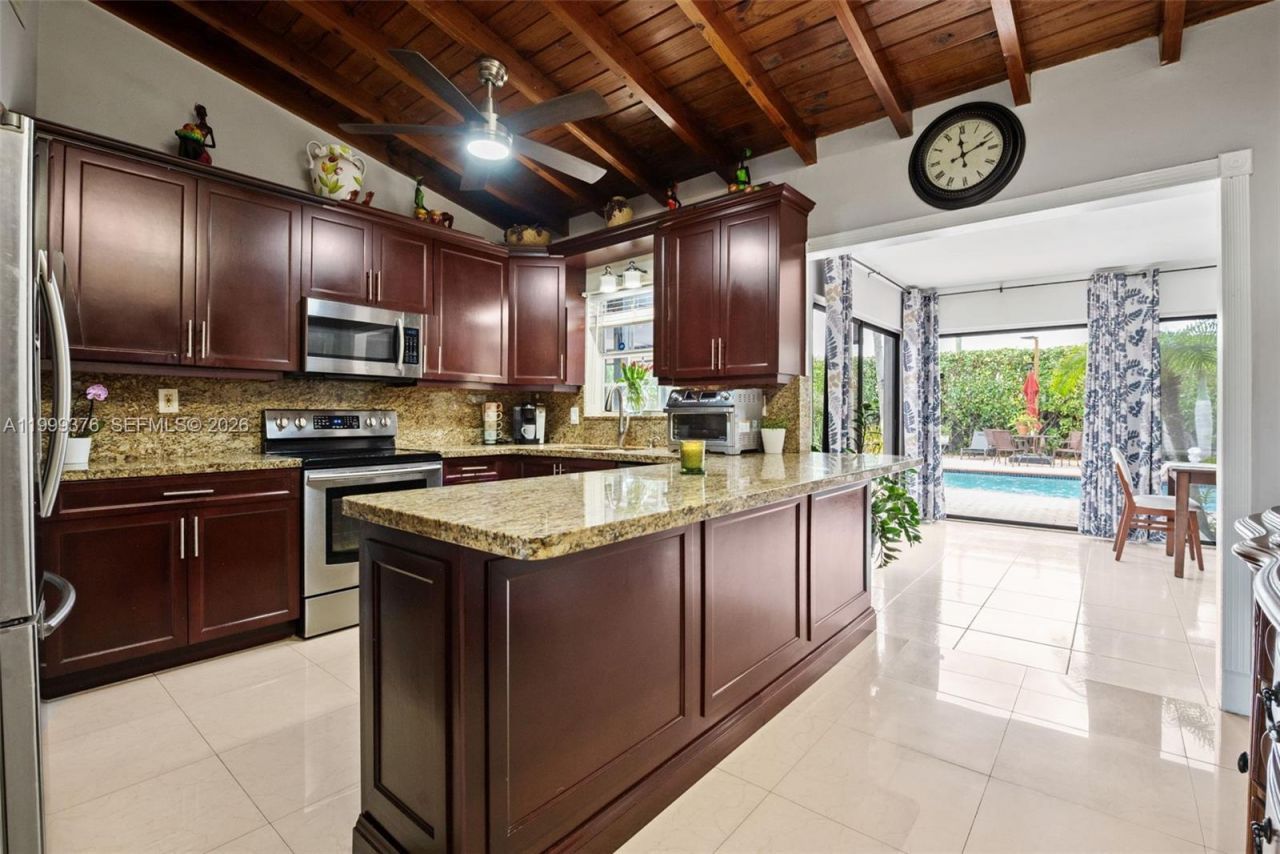 911 SW 51st Ave, Plantation, FL 33317 Photo