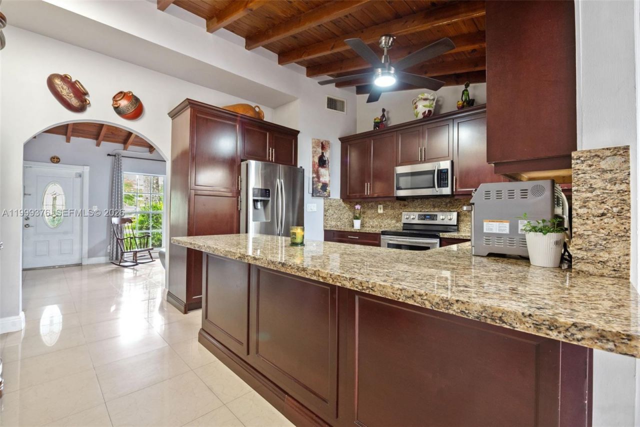 911 SW 51st Ave, Plantation, FL 33317 Photo
