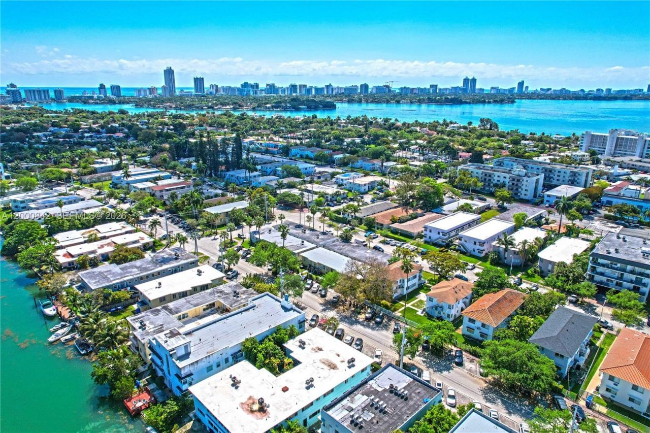 1930 Calais Dr, Miami Beach, FL 33141 Photo