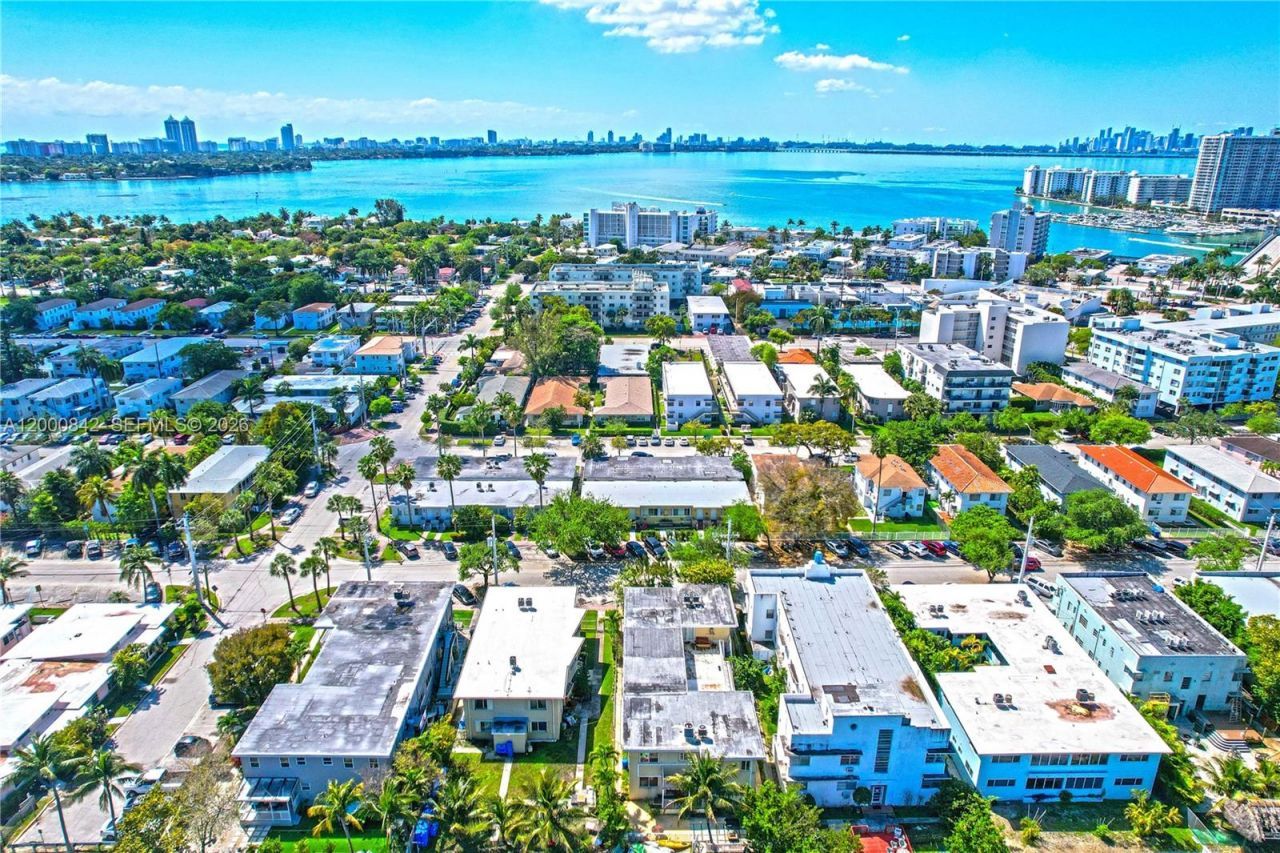 1930 Calais Dr, Miami Beach, FL 33141 Photo