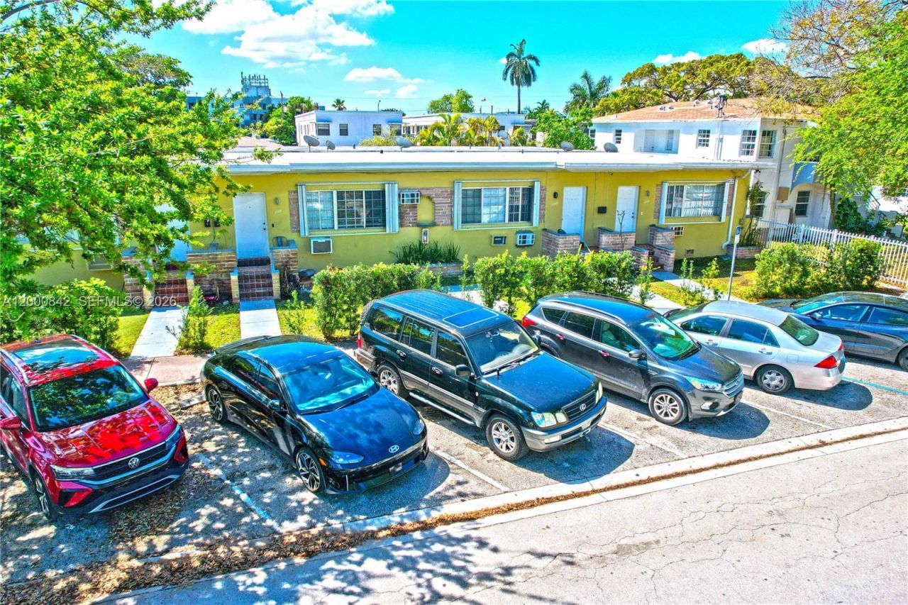 1930 Calais Dr, Miami Beach, FL 33141 Photo