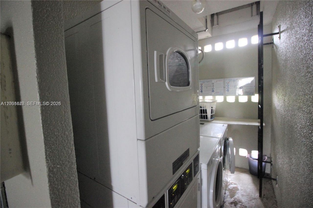 8794 SW 12th St, Unit 103, Miami, FL 33174 Photo