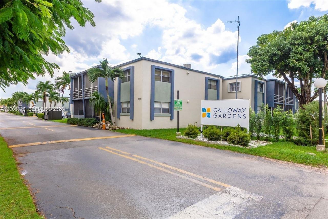 8794 SW 12th St, Unit 103, Miami, FL 33174 Photo