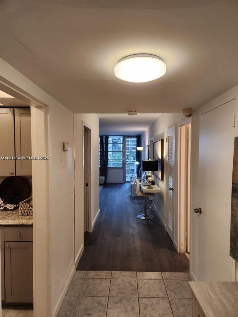 5700 Collins Ave, Unit 4N, Miami Beach, FL 33140 Photo