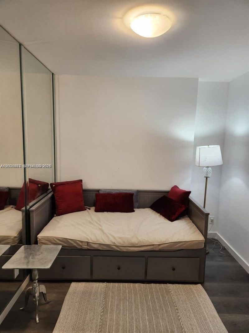 5700 Collins Ave, Unit 4N, Miami Beach, FL 33140 Photo