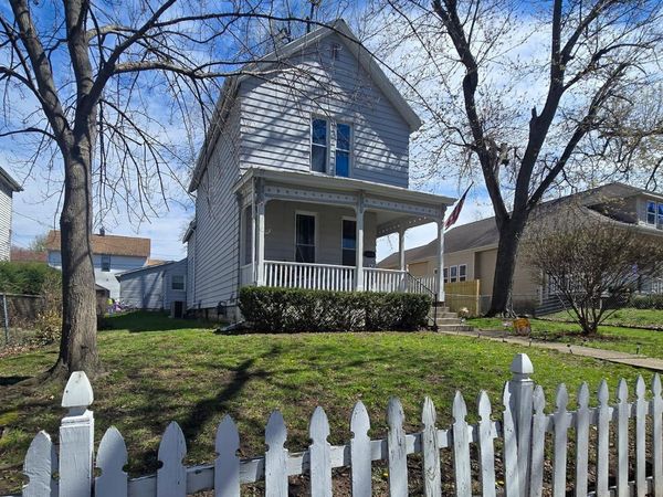 1330 N 6TH Street, Quincy, IL 62301