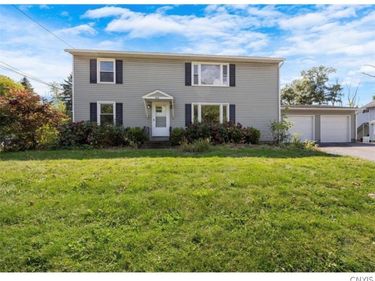 5696 Caughdenoy Rd, Cicero, NY 13041