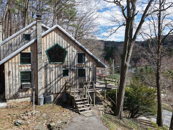 2603 North Pownal Road, Pownal, VT 05261