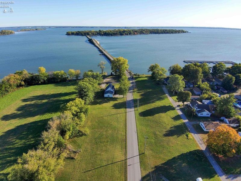 2058 Skyline Drive, Marblehead, OH 43440 Photo 48