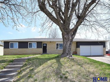428 S 3rd Street , Seward, NE 68434