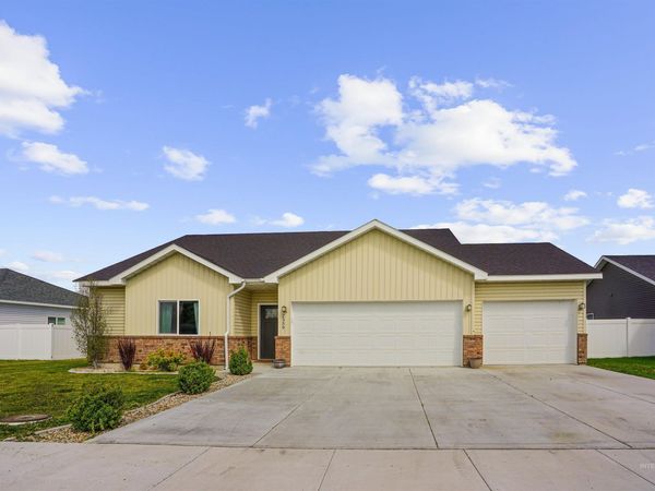 2359 Almo, Burley, ID 83318