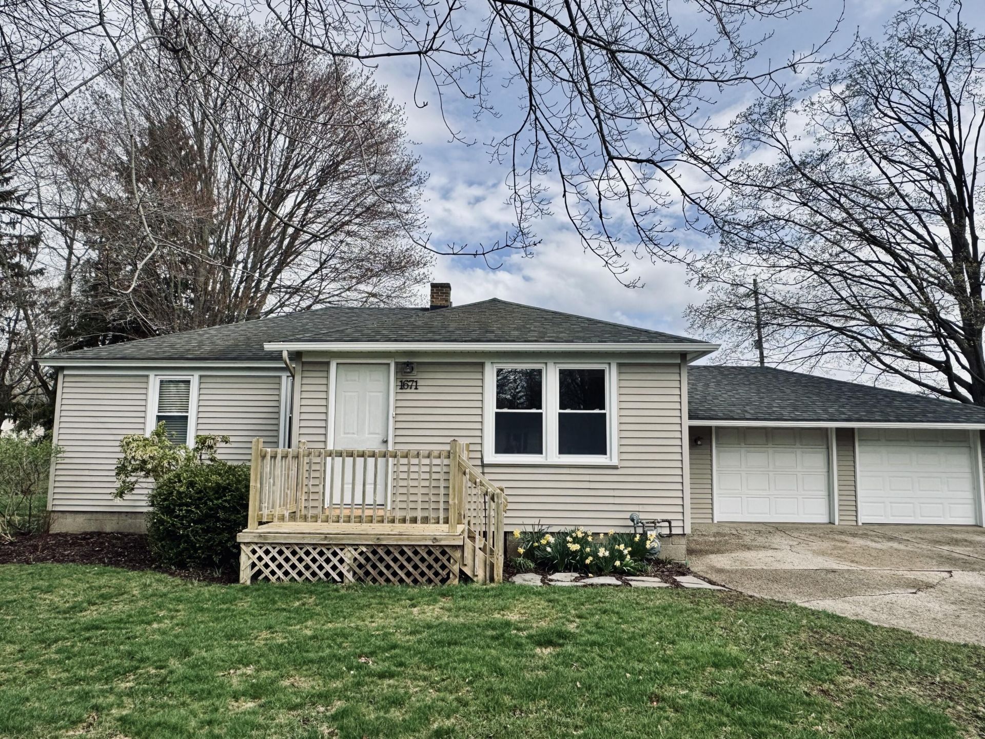 1671 State Street, Holland, MI 49424 Main Photo