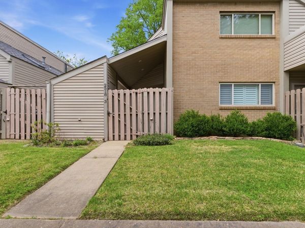 2518 Riverfront Drive, Little Rock, AR 72202