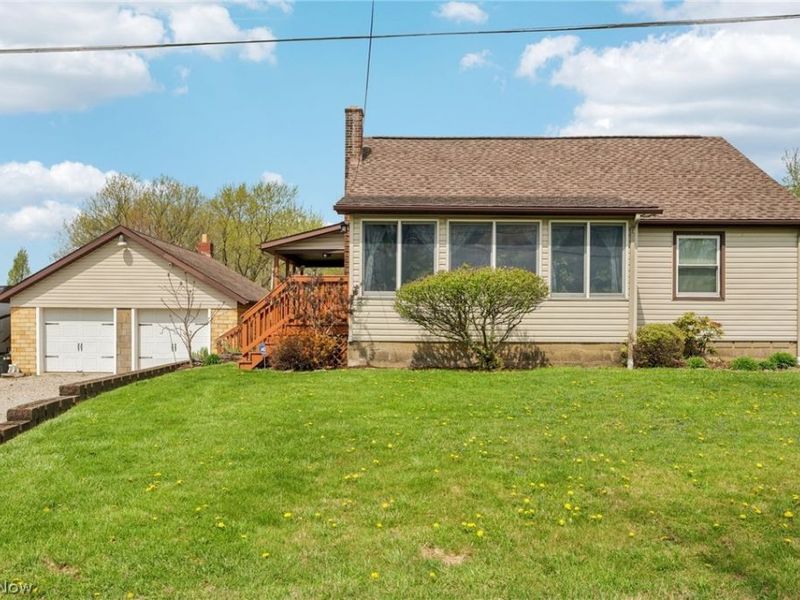 5777 Nave Street SW, Canton, OH 44706 Photo 1