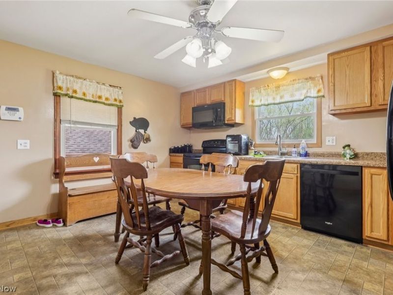 5777 Nave Street SW, Canton, OH 44706 Photo 6