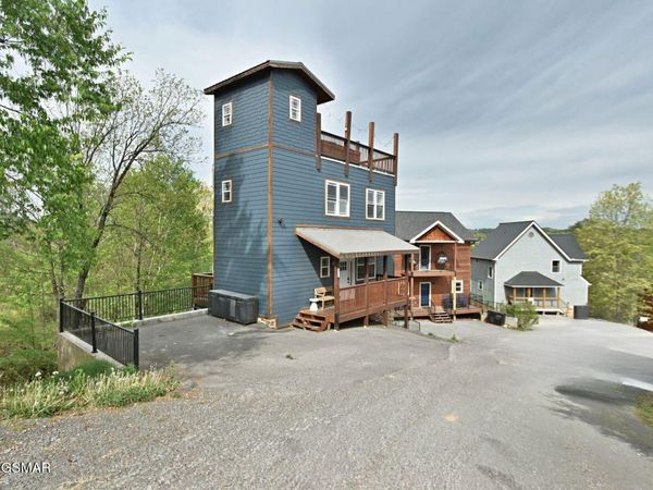 419 Stone Ridge Way, Pigeon Forge, TN 37863